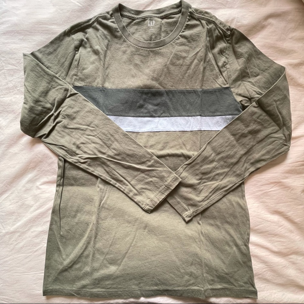 GAP long-sleeved tee S